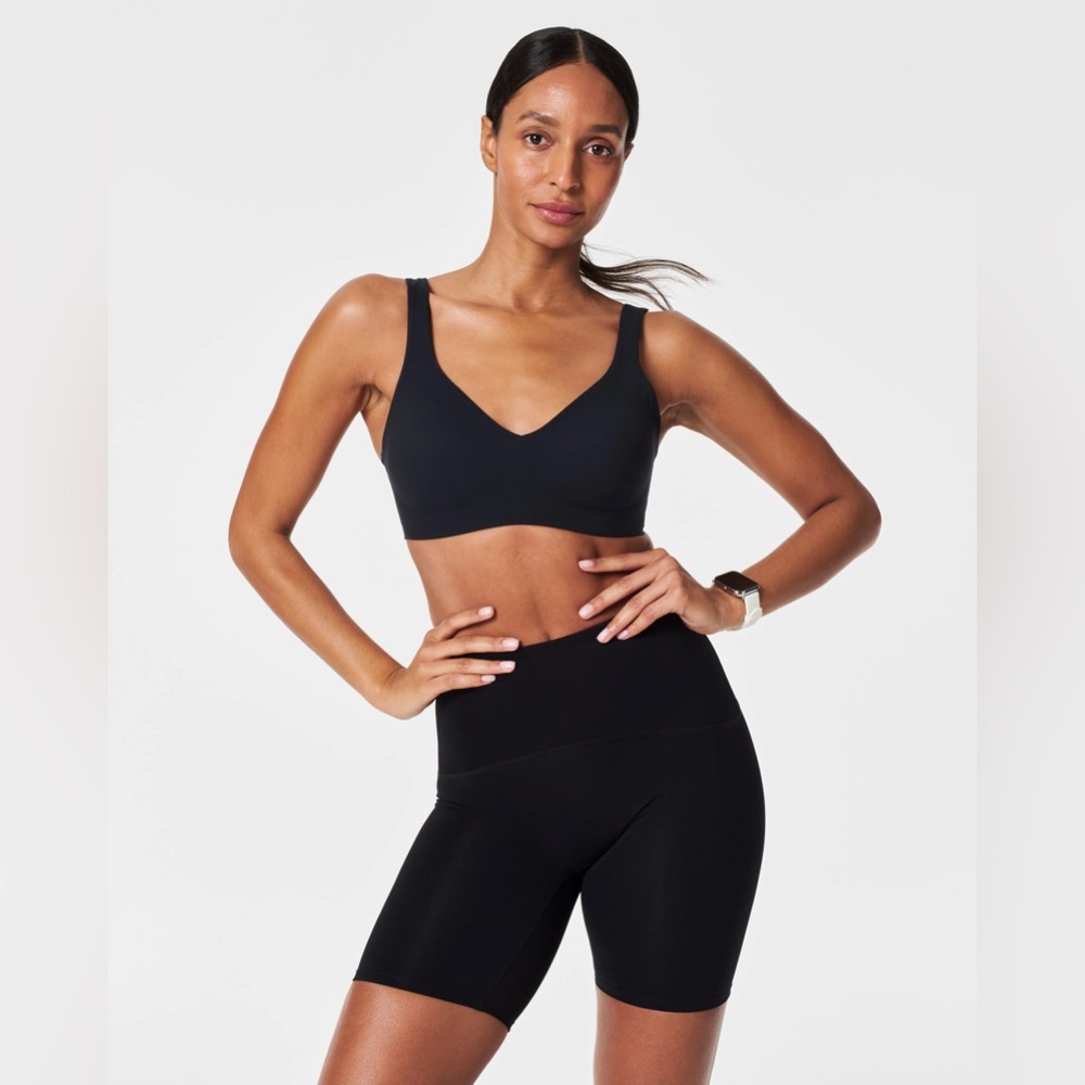 SPANX Very Black Low-Impact Sports Bra size L NWT